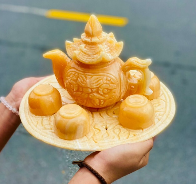 Bộ ấm chén đá Ngọc Hoàng Long
